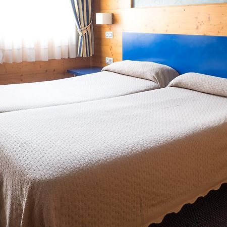 Hotel Bezana Lago Santa Cruz De Bezana Dış mekan fotoğraf