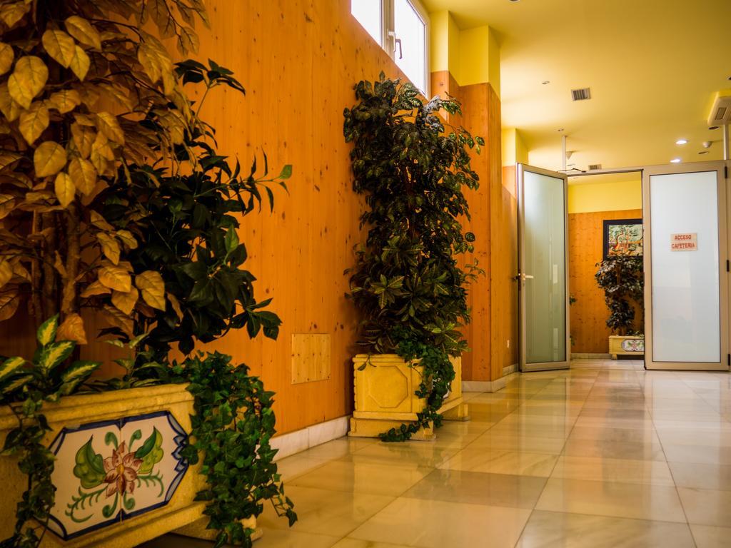 Hotel Bezana Lago Santa Cruz De Bezana Dış mekan fotoğraf