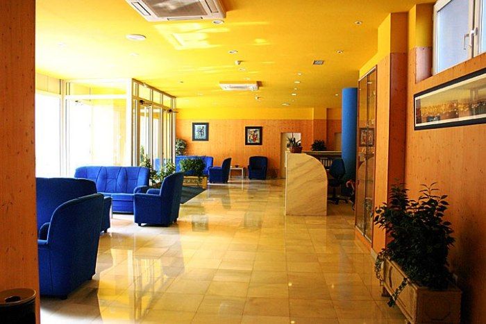 Hotel Bezana Lago Santa Cruz De Bezana Dış mekan fotoğraf